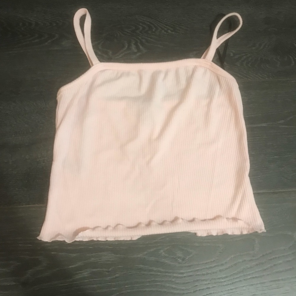 baby pink crop top.